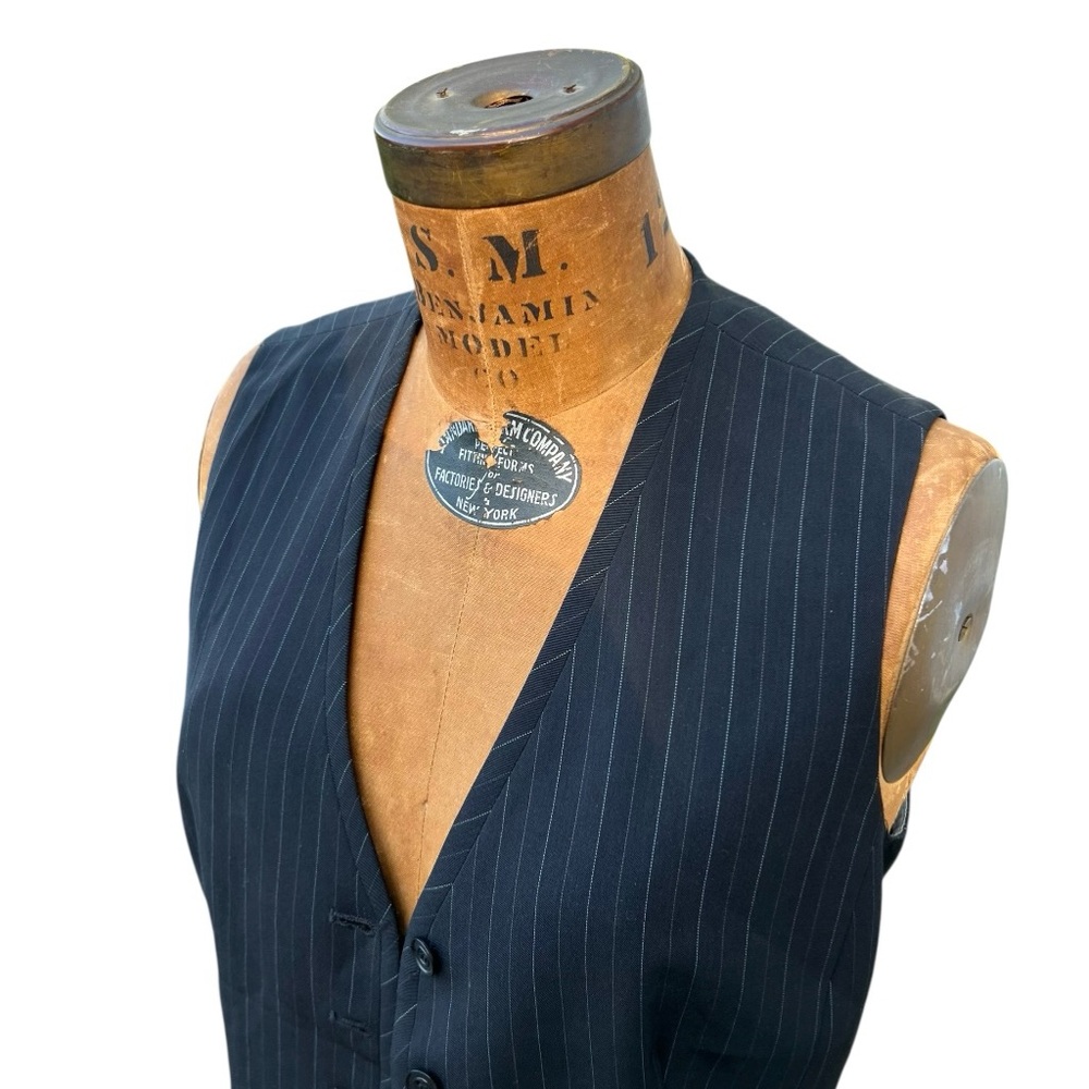 Black Pinstripe Women's Vest Tailored Office Carrier Preppy Dark Academia Size 8